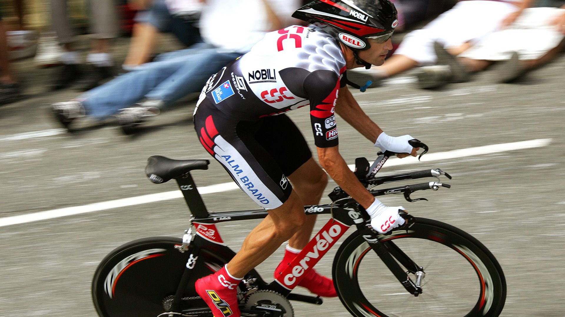 德约科维奇手刃祖国？规则革命引爆世纪争议！德约科维奇遭批叛国？规则变革引爆全球争议