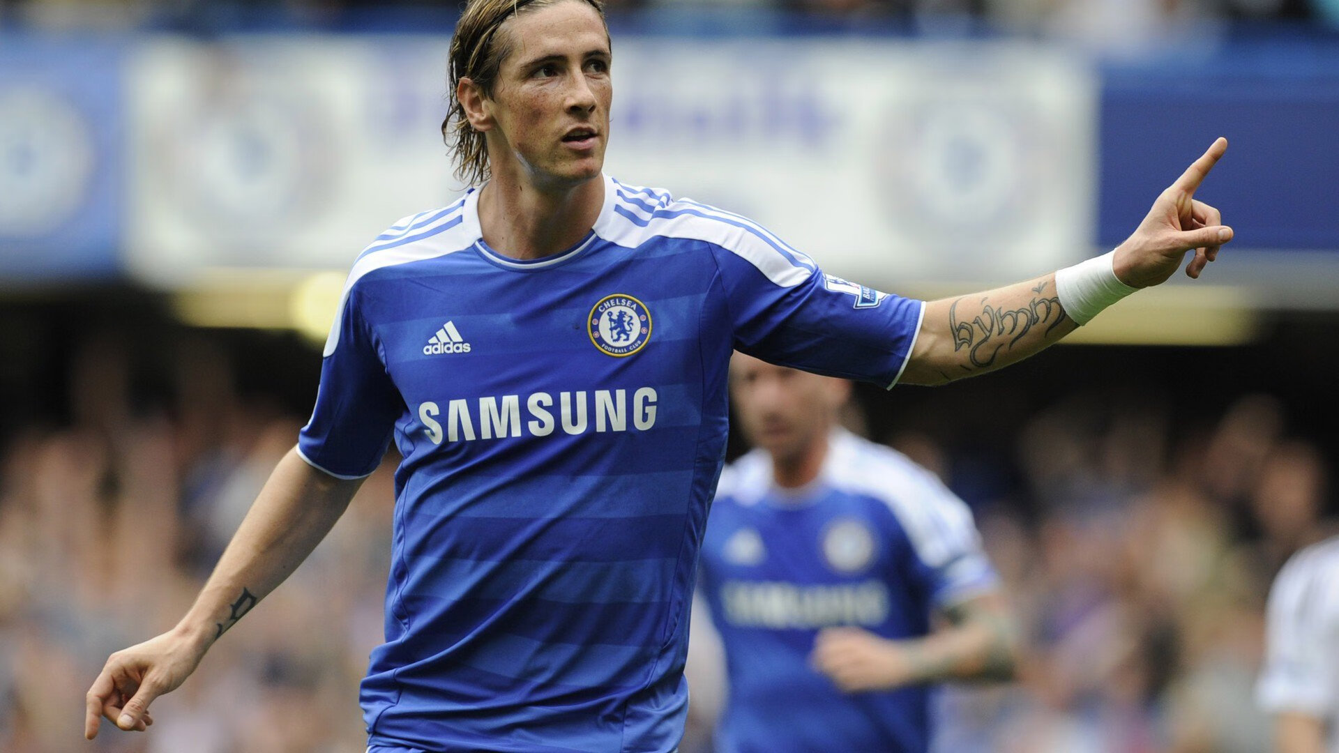 全明星跨界大战，梅西的舞步能否突破浓眉哥的天网？舞步VS天网，梅西与浓眉哥的跨界巅峰对决